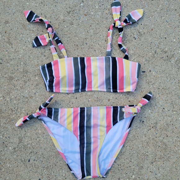 True Craft Stripe Bikini Set - Size Medium (Excellent Condition) - Picture 2 of 14